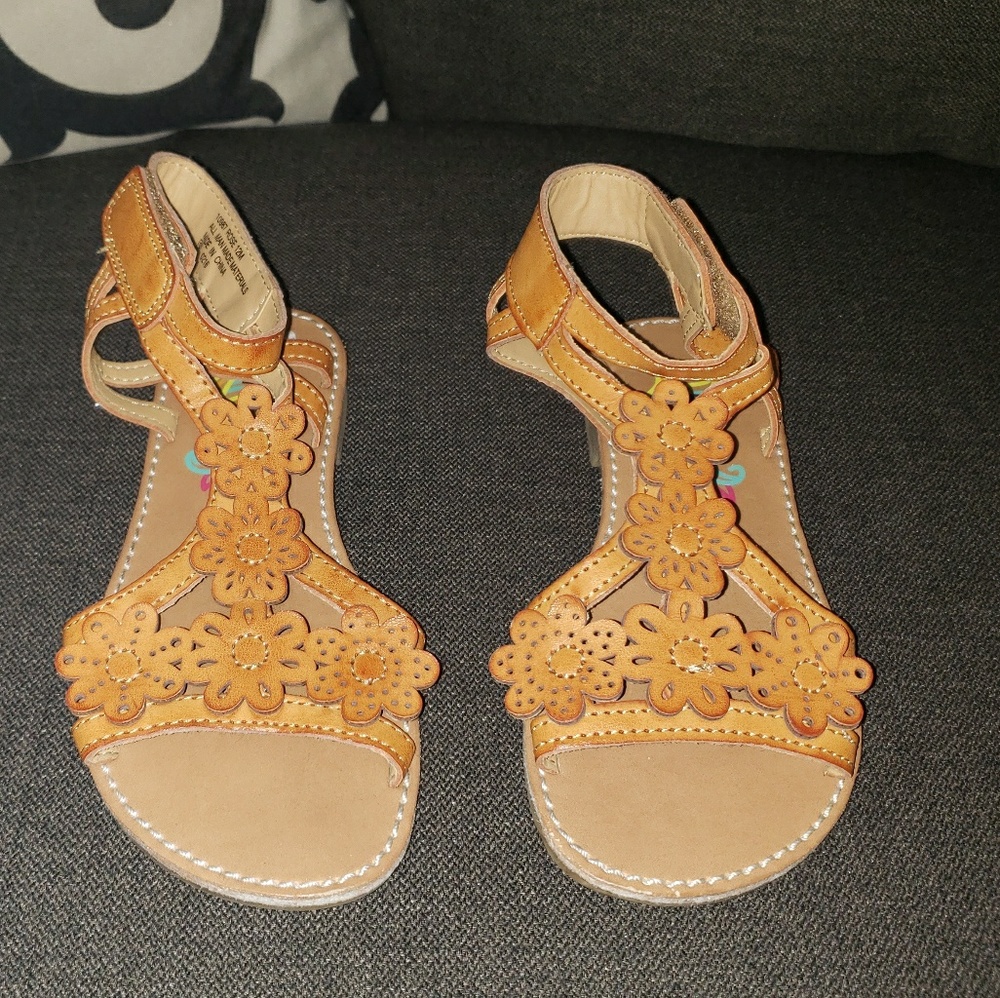 Tan flower Sandals
